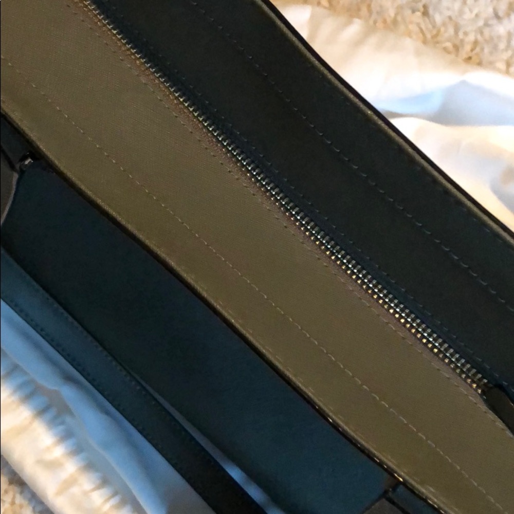Kate Spade Cameron Street Harmony in Olive - Picture 9 of 12